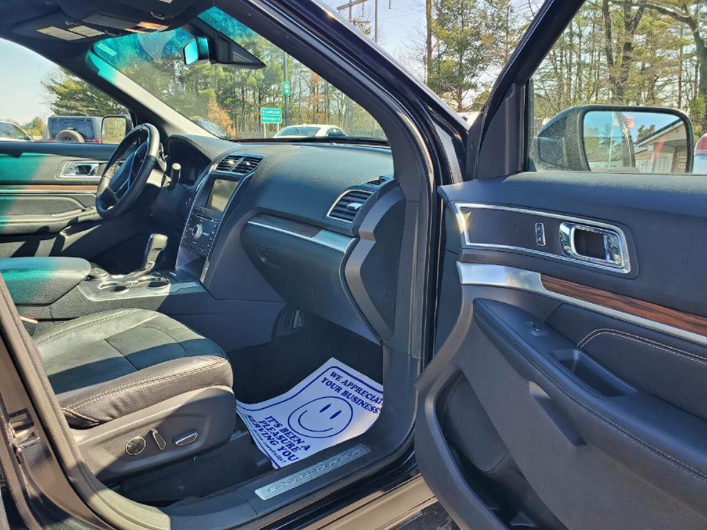 2016 Ford Explorer Image 21