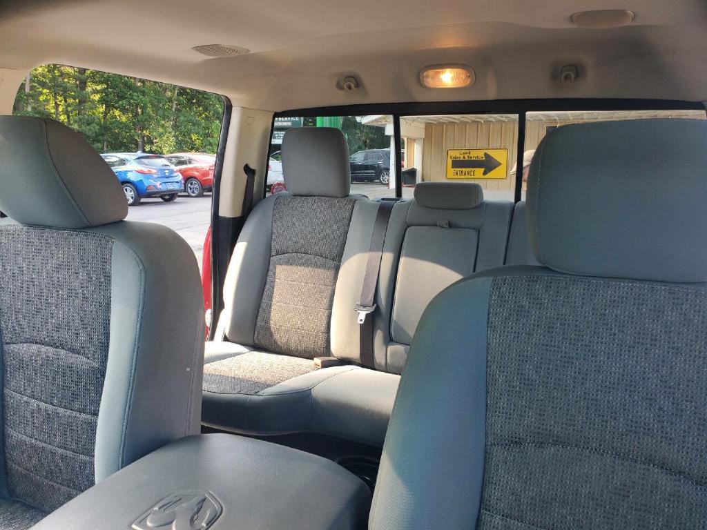 2016 RAM 1500 Image 11