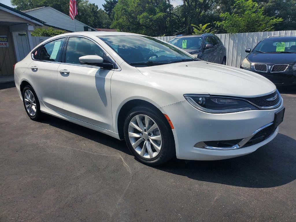 2015 Chrysler 200 Image 7