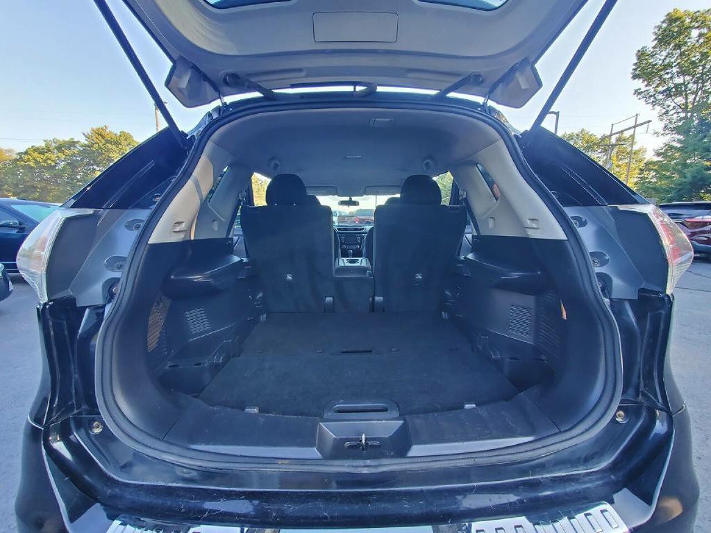 2016 Nissan Rogue Image 11