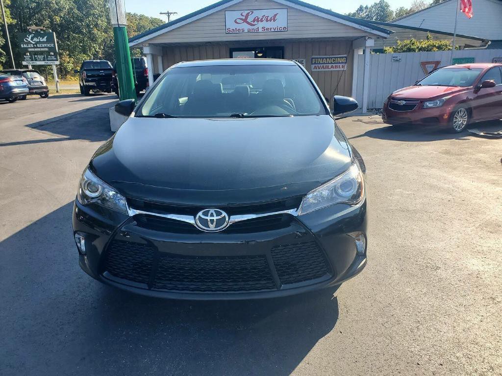 2017 Toyota Camry Image 3