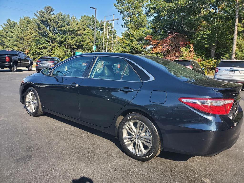 2017 Toyota Camry Image 4