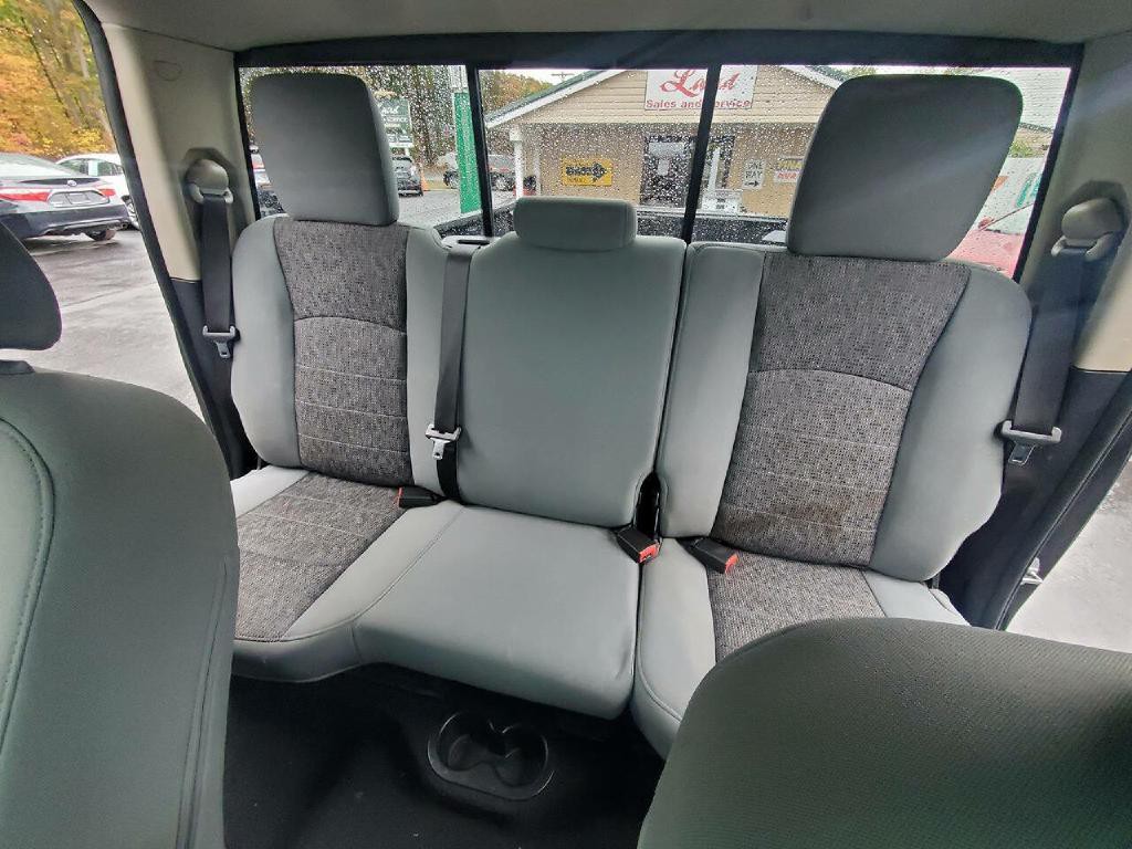 2015 RAM 1500 Image 12