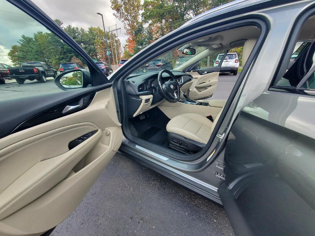 2018 Buick Regal Image 7