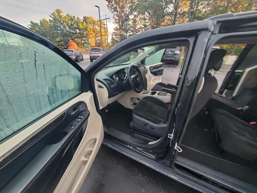 2016 Dodge Grand Caravan Image 7