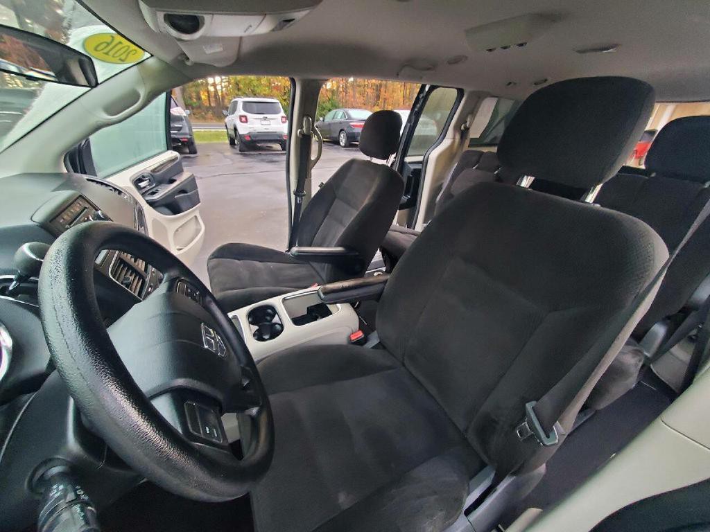 2016 Dodge Grand Caravan Image 8