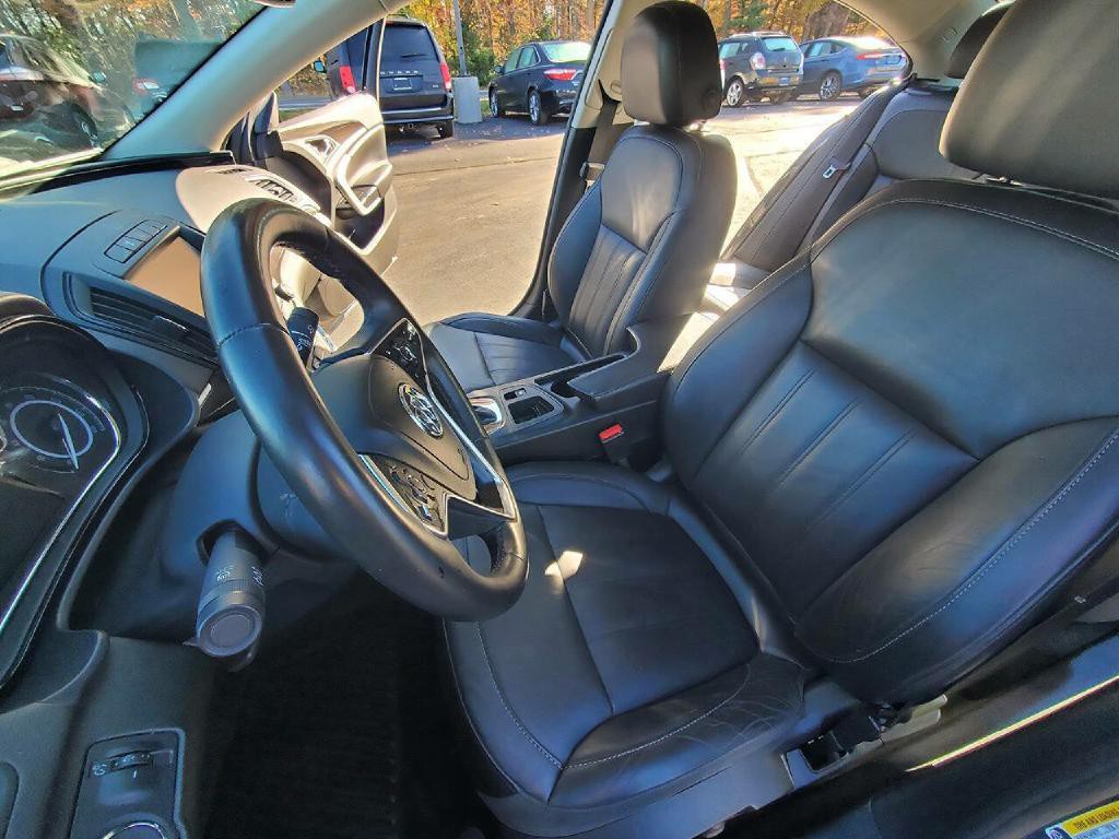 2017 Buick Regal Image 10