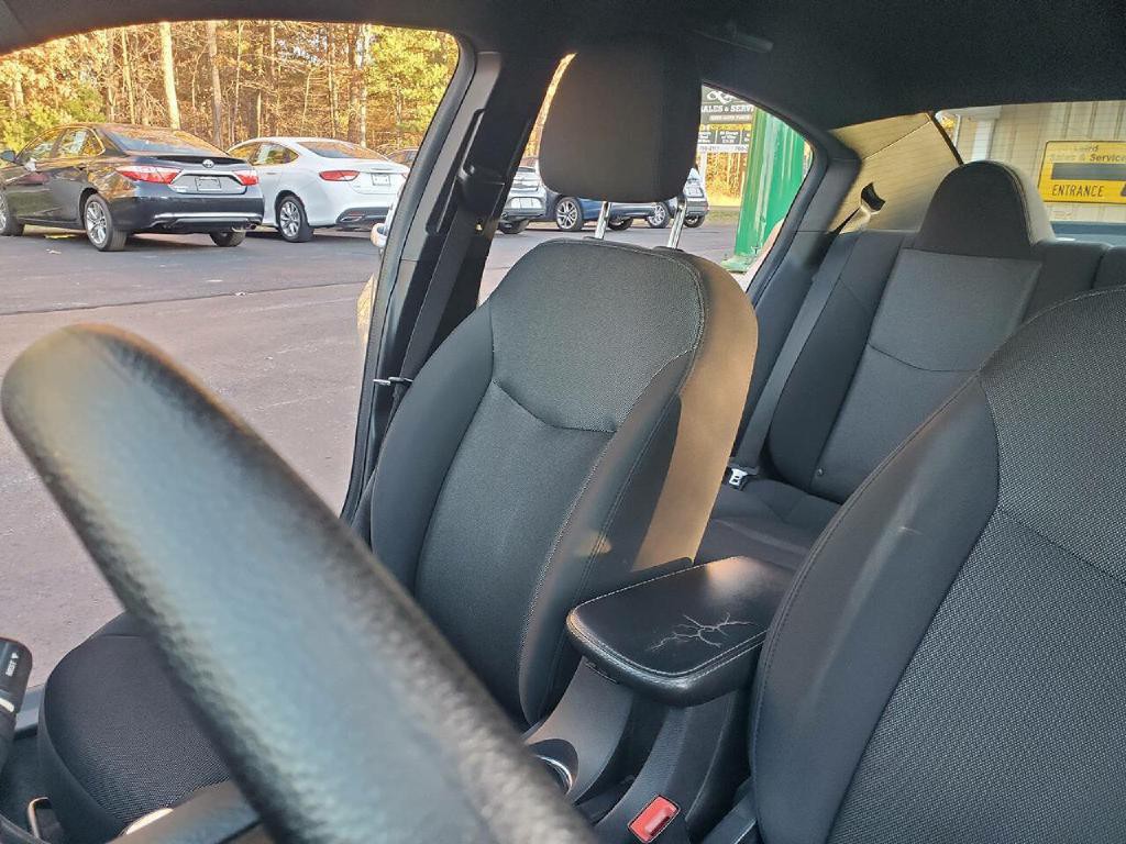 2013 Dodge Avenger Image 8