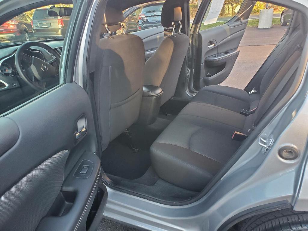 2013 Dodge Avenger Image 10