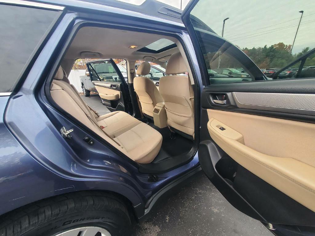 2016 Subaru Outback Image 17