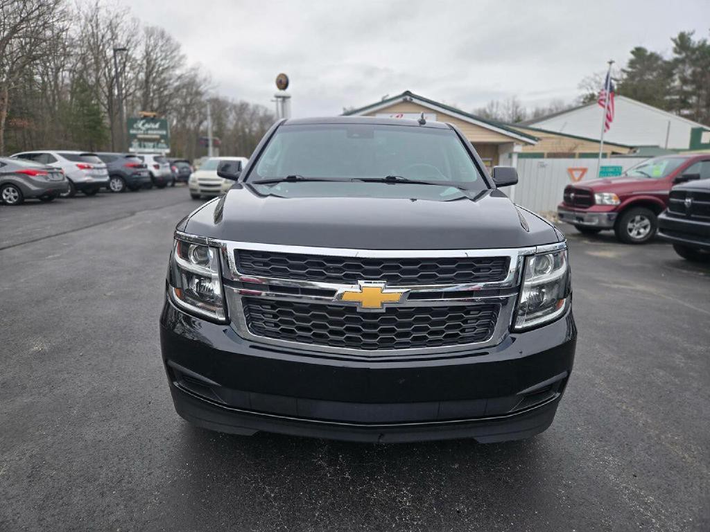2018 Chevrolet Suburban Image 2
