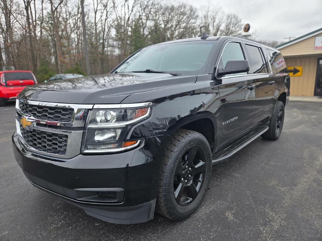 2018 Chevrolet Suburban Image 3