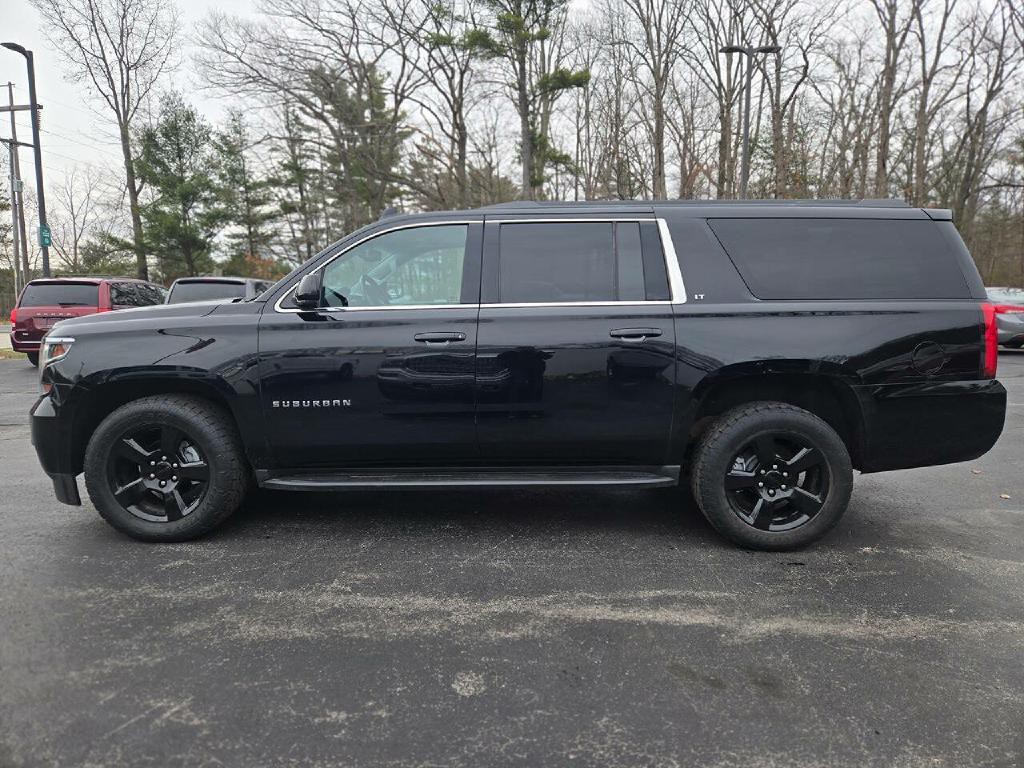 2018 Chevrolet Suburban Image 4