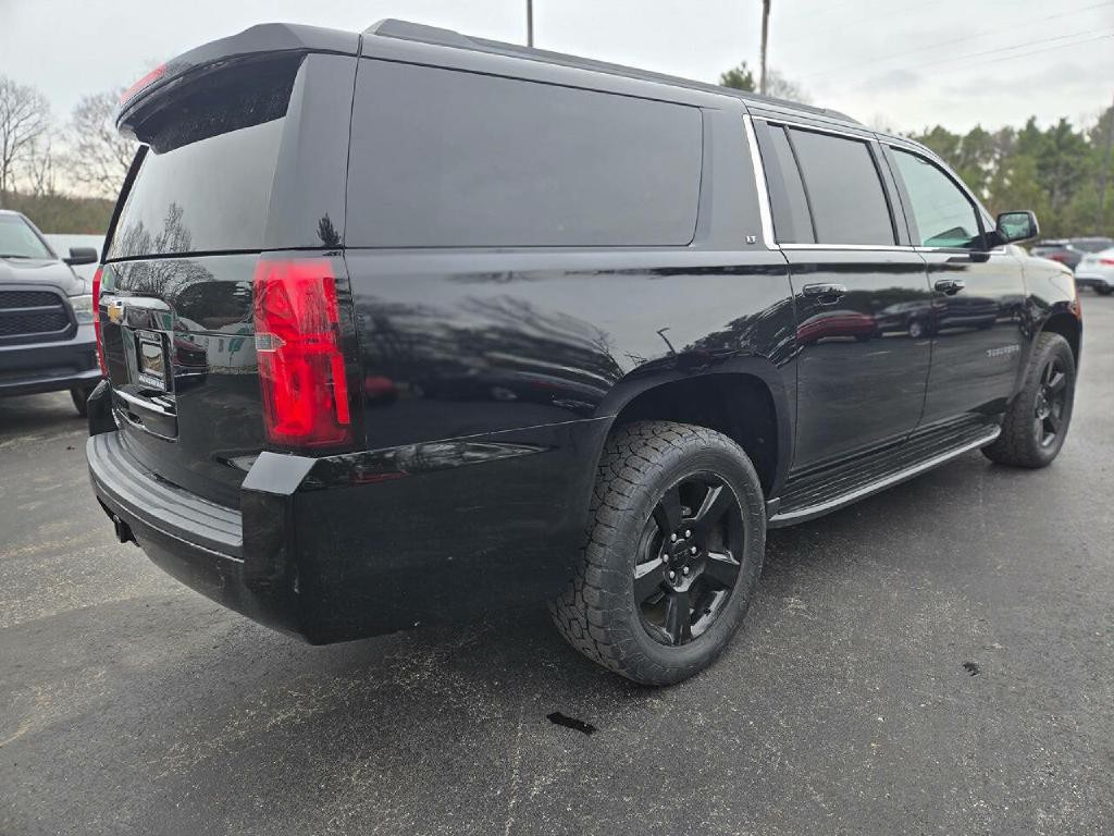 2018 Chevrolet Suburban Image 7