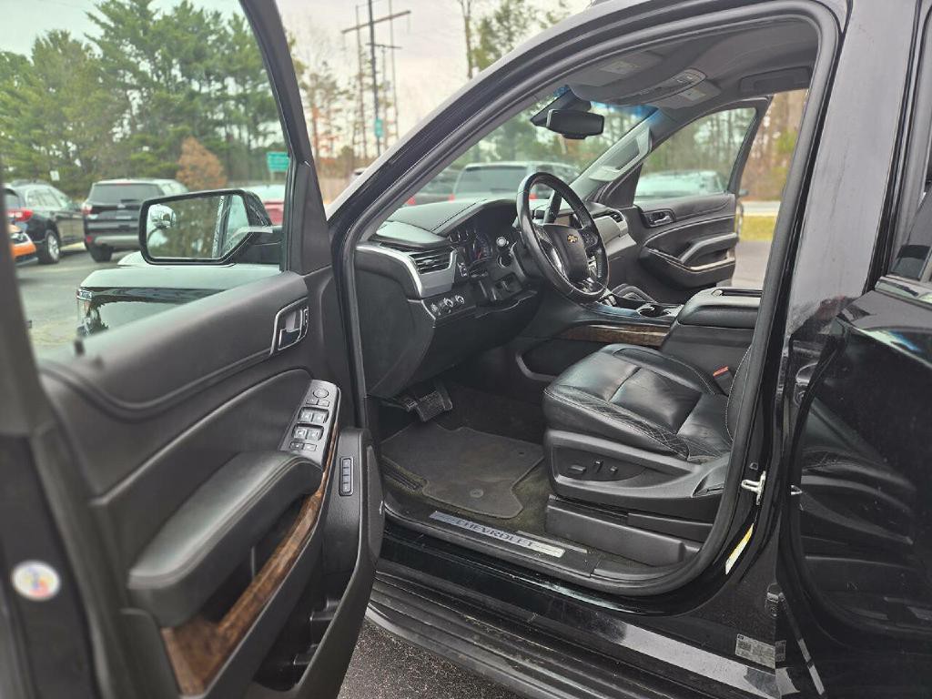 2018 Chevrolet Suburban Image 9