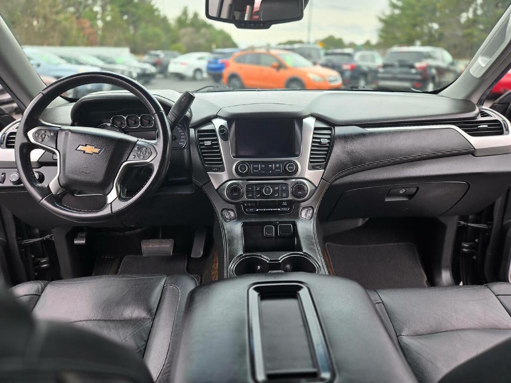 2018 Chevrolet Suburban Image 12