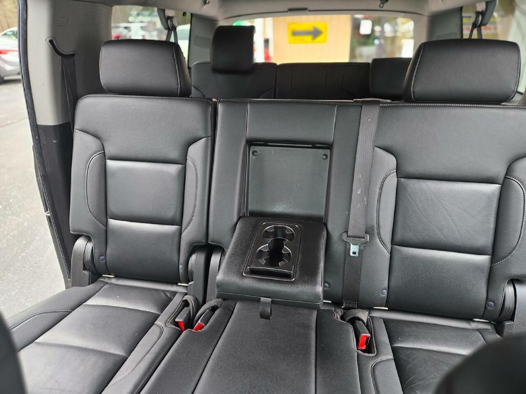 2018 Chevrolet Suburban Image 14
