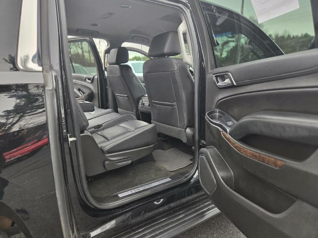 2018 Chevrolet Suburban Image 18