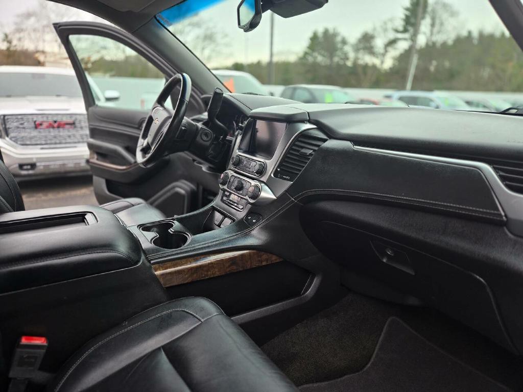 2018 Chevrolet Suburban Image 21