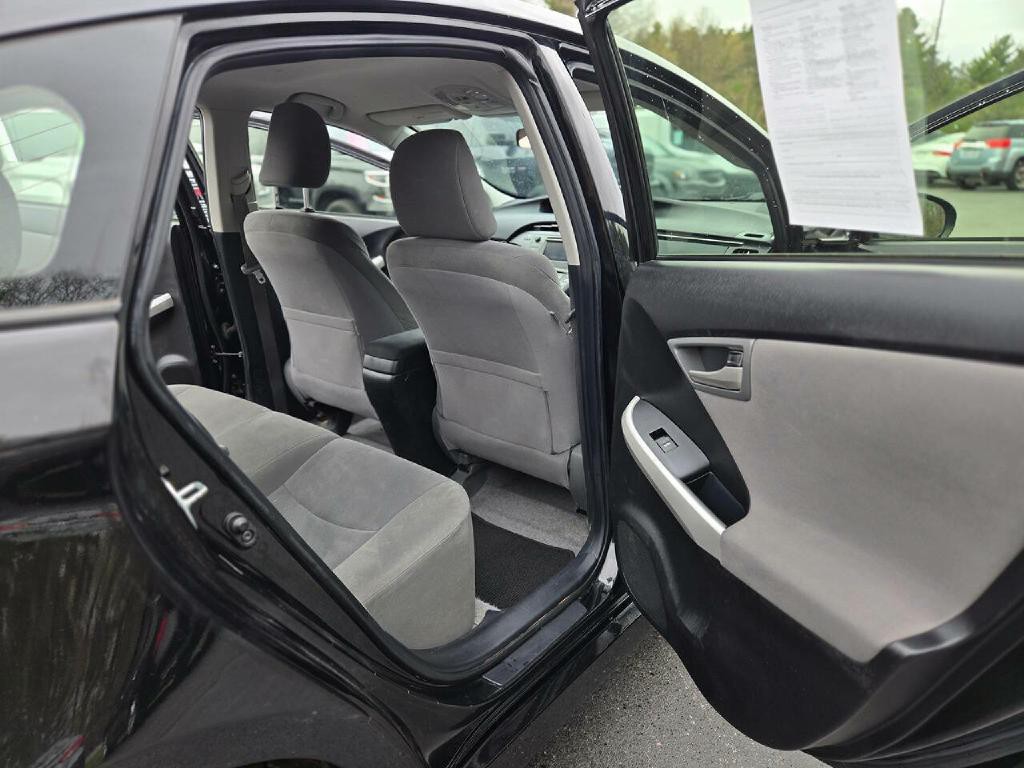 2012 Toyota Prius Image 15