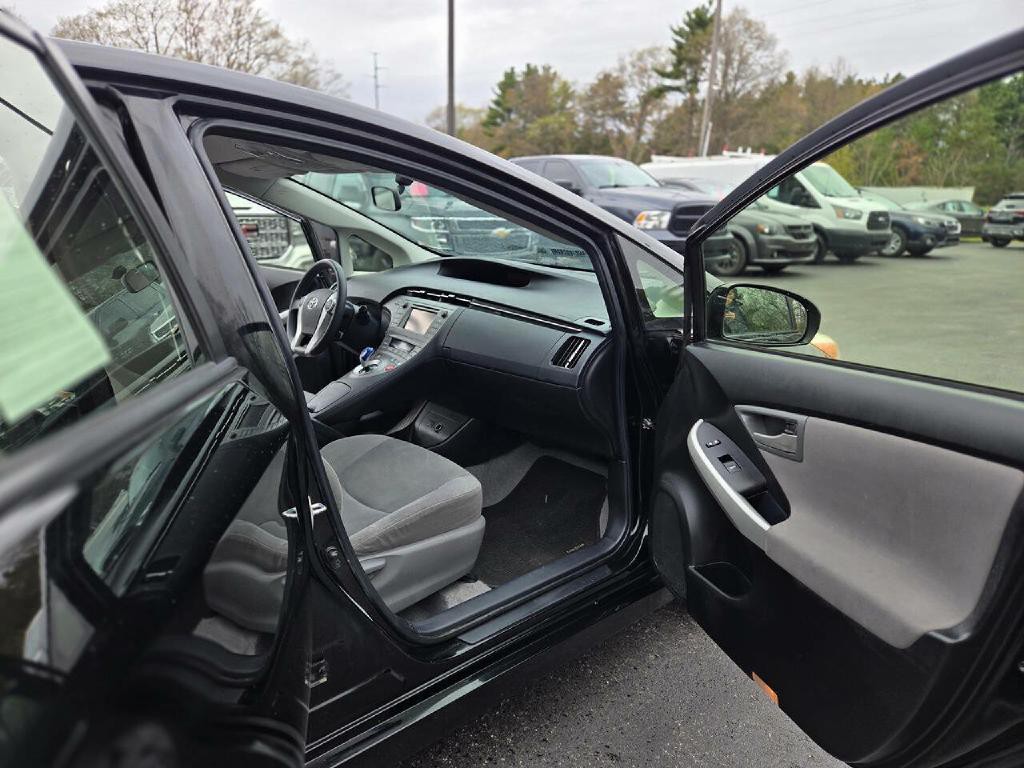 2012 Toyota Prius Image 17