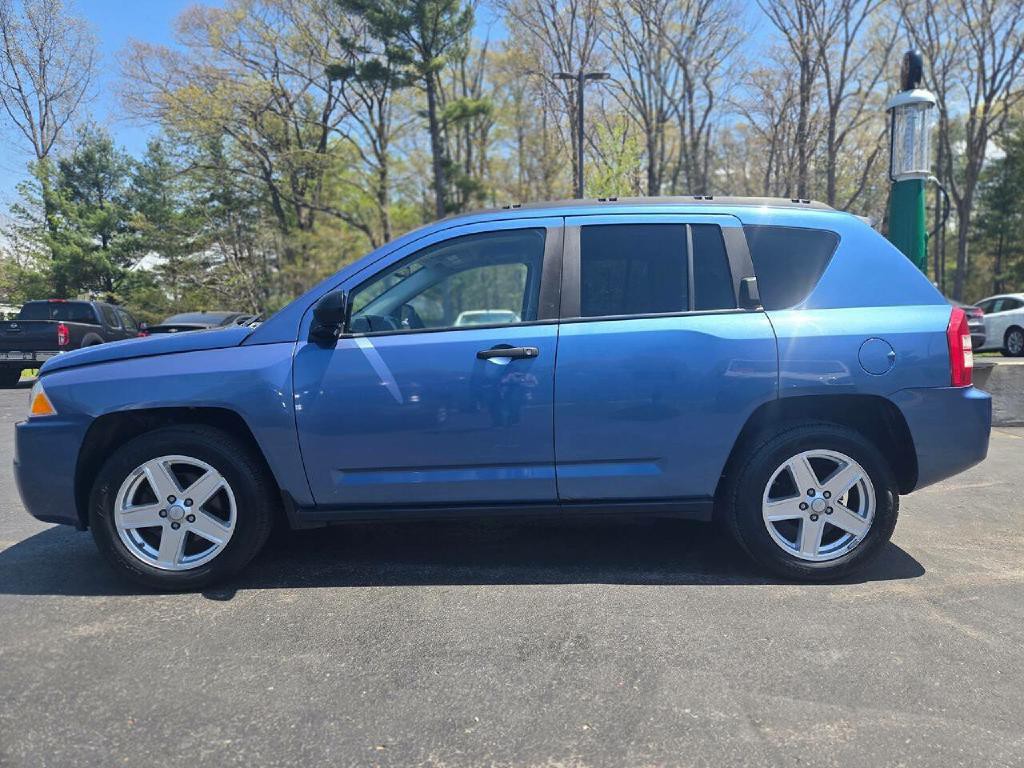 2007 Jeep Compass Image 2