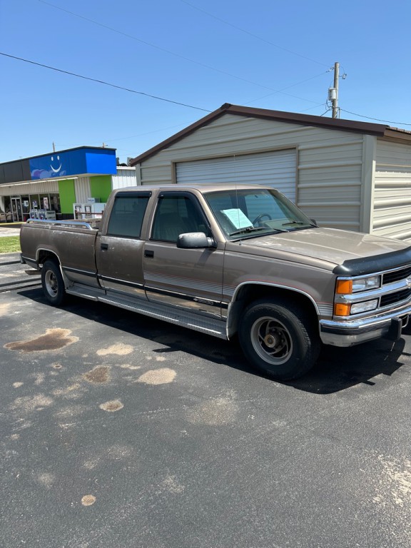 1994 Chevrolet C/K Image 2