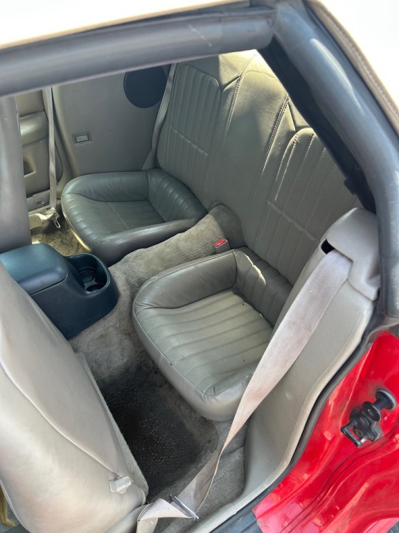 1998 Chevrolet Camaro Image 6
