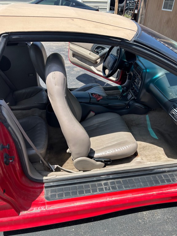 1998 Chevrolet Camaro Image 7
