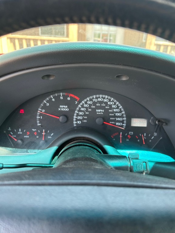 1998 Chevrolet Camaro Image 26