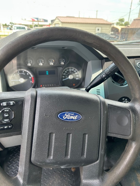 2012 Ford F-350 Image 9