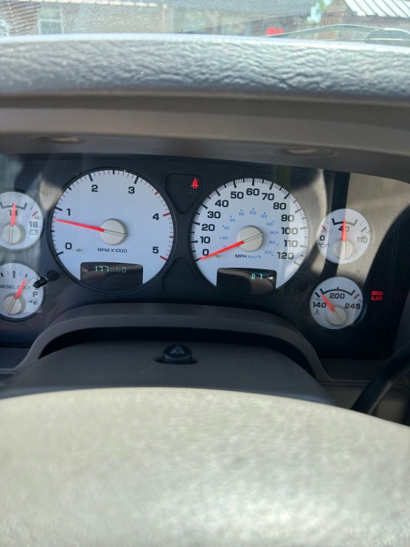 2005 Dodge Ram 2500 Image 10