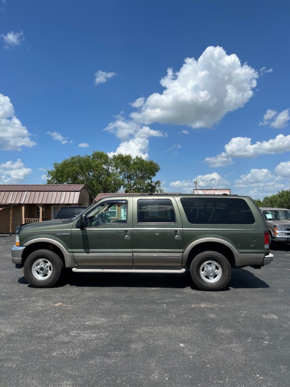 2002 Ford Excursion Image 1
