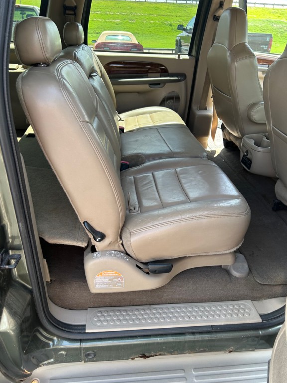 2002 Ford Excursion Image 8