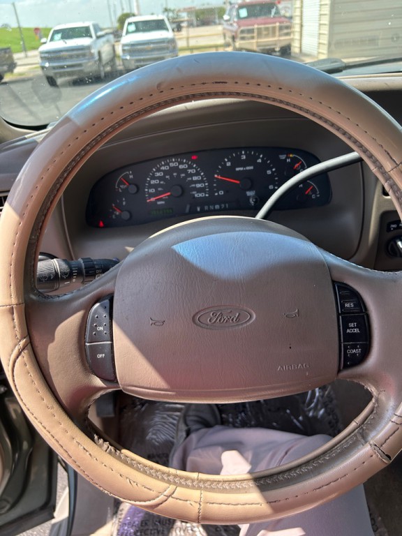 2002 Ford Excursion Image 11