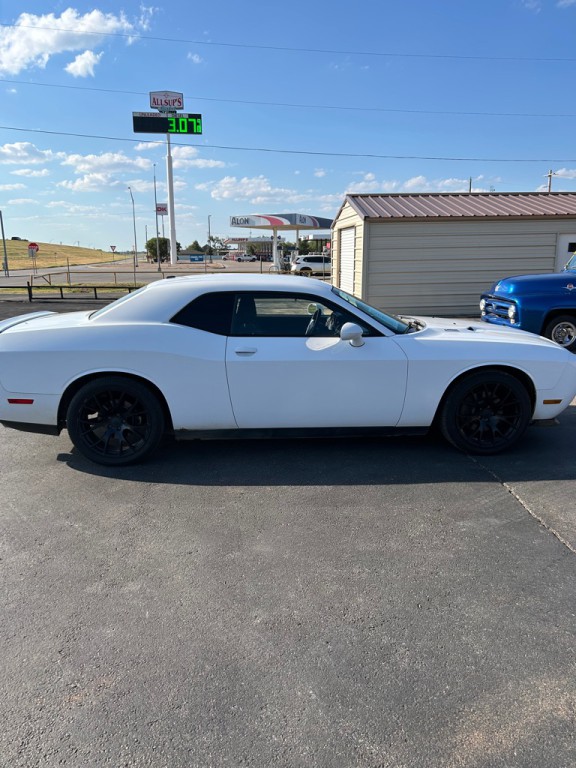 2012 Dodge Challenger Image 4