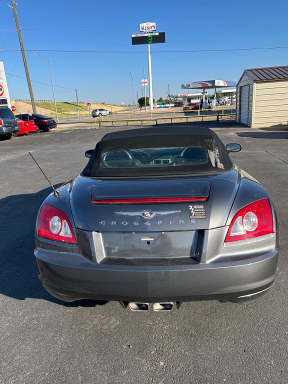 2005 Chrysler Crossfire Image 4