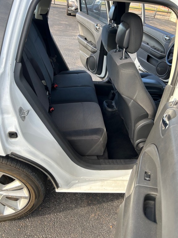 2011 Dodge Caliber Image 12