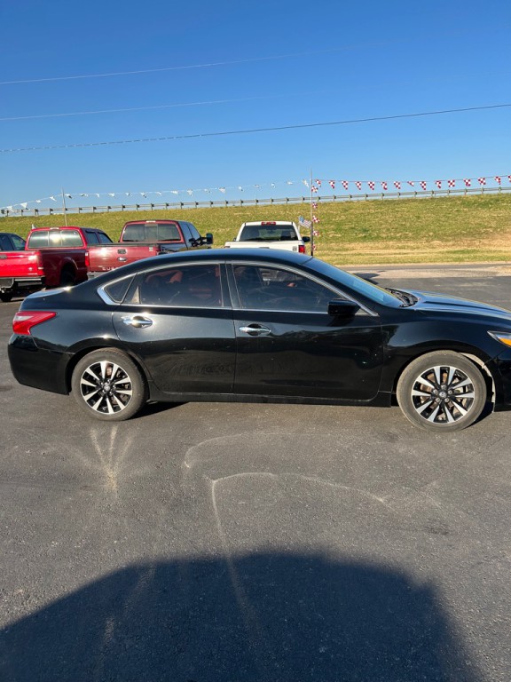 2018 Nissan Altima Image 3