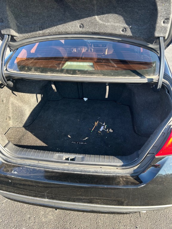 2018 Nissan Altima Image 16