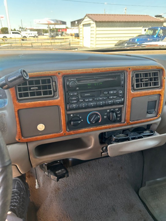 2000 Ford F-350 Image 11