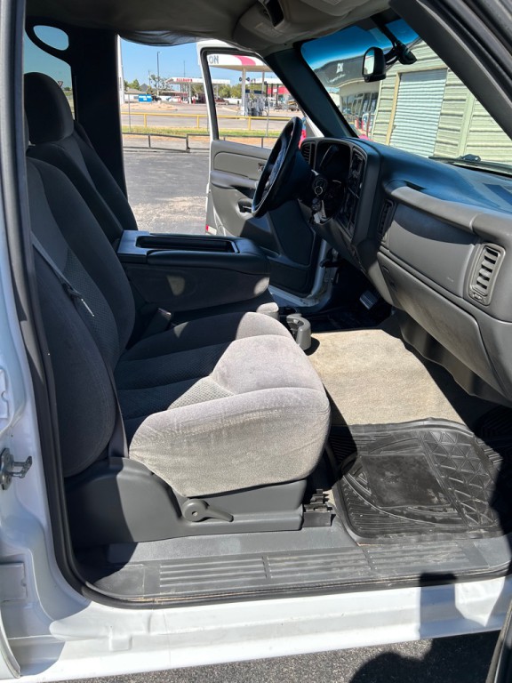 2005 Chevrolet Silverado 1500 Image 9