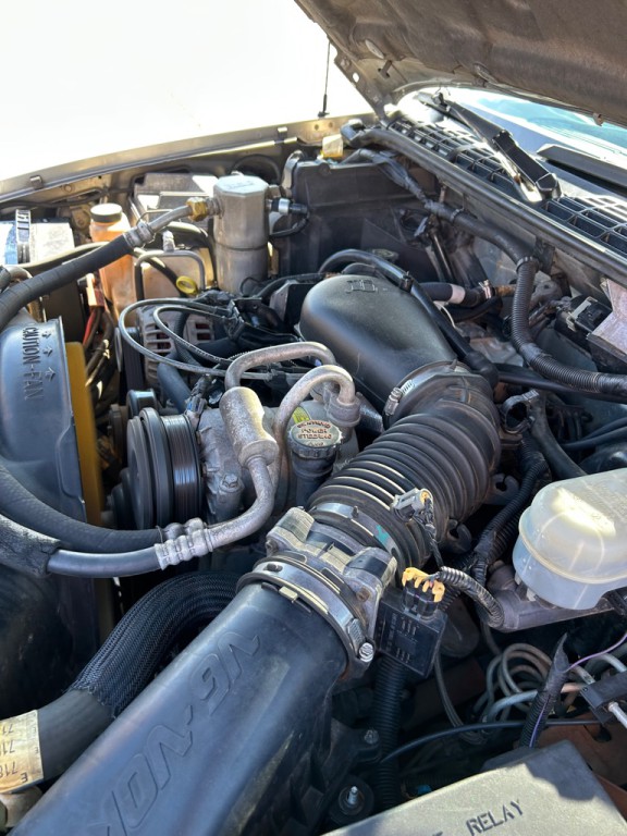 2001 GMC Jimmy Image 13