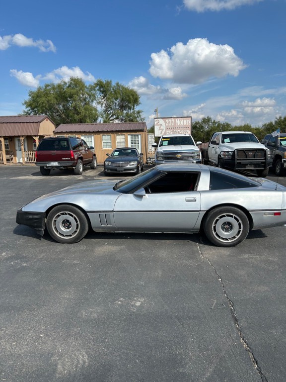 1984 Chevrolet Corvette Image 1