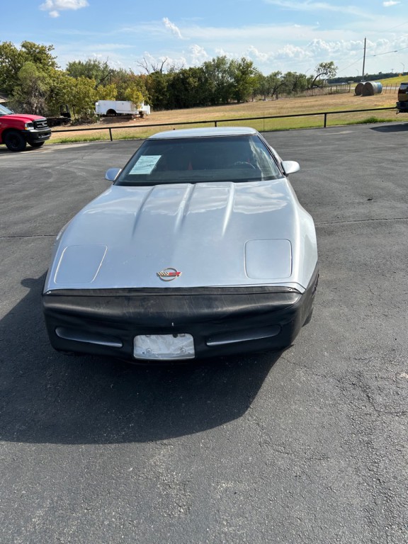 1984 Chevrolet Corvette Image 2
