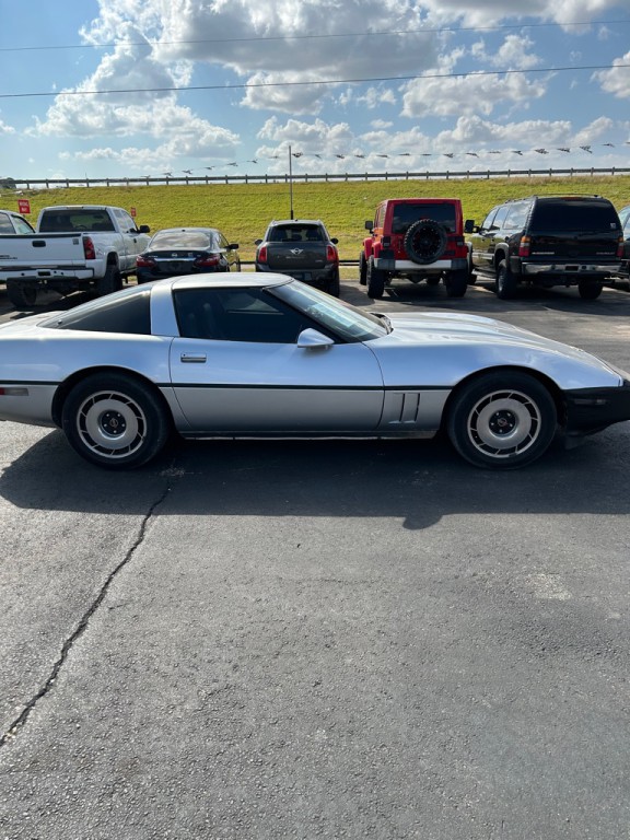 1984 Chevrolet Corvette Image 3