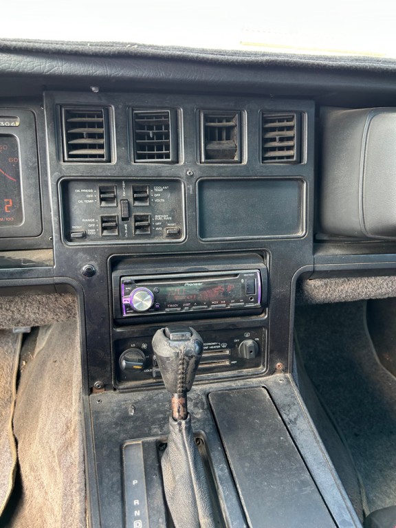 1984 Chevrolet Corvette Image 11