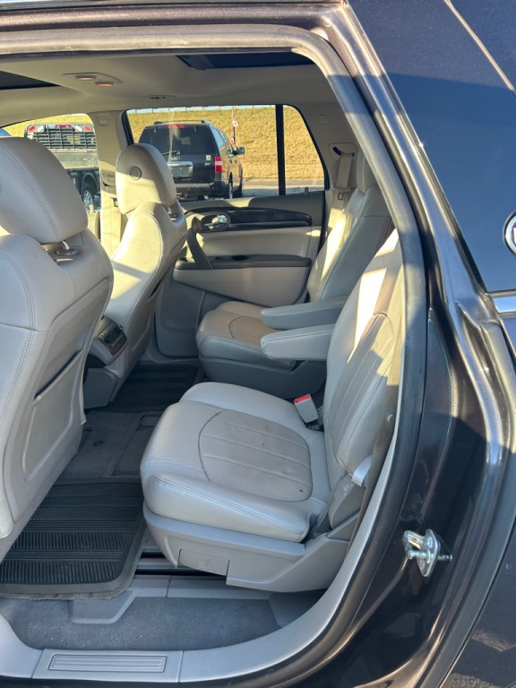 2016 Buick Enclave Image 8