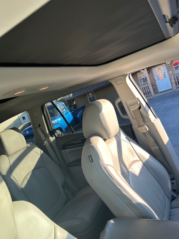 2016 Buick Enclave Image 12