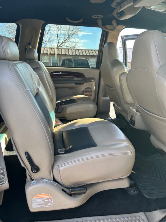2003 Ford Excursion Image 10